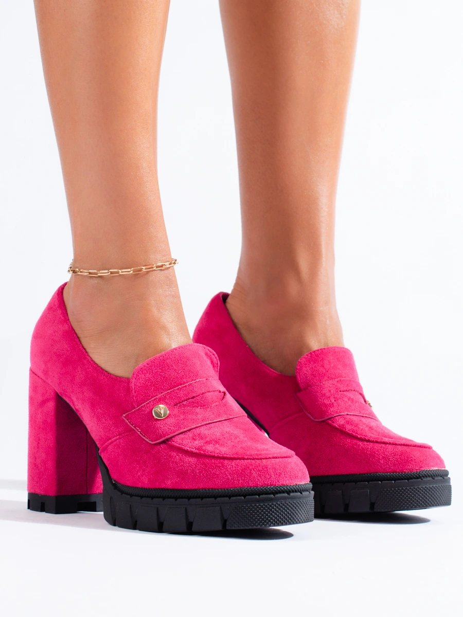 Růžové semišové boty na vysokém podpatku značky Vinceza