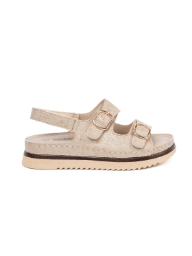 Béžové sandály se zlatými přezkami