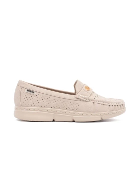Světle béžové dírkované mokasíny se zlatými doplňky