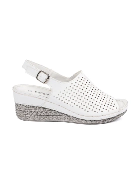 Sandály na klínku bílé